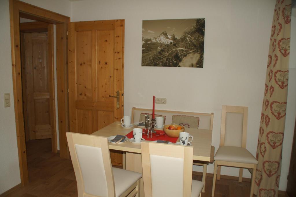 Appartment Sarlo Sankt Anton am Arlberg Bilik gambar